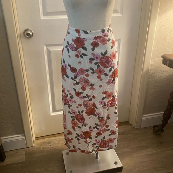 NWT Candace Cameron Bure Midi Skirt Floral Sz Large - Picture 2 of 5